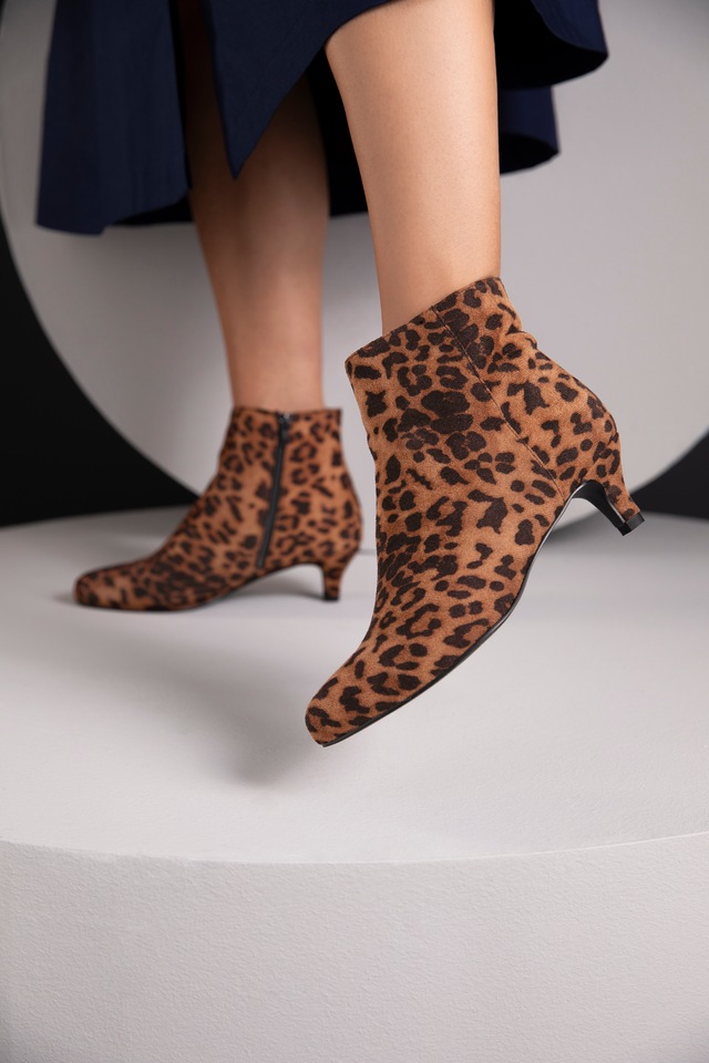 Aniston SHOES Stiefelette Reißverschluss-Ankelboots, Trichterabsatz
