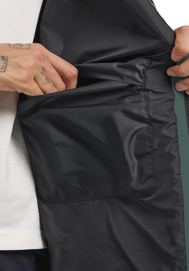 Jack Wolfskin Funktionsparka »TERRAVIEW 2L PARKA W« mit Kapuze mit Kapuze, atmungsaktiv, wasserdicht, winddicht, länger geschnitten
