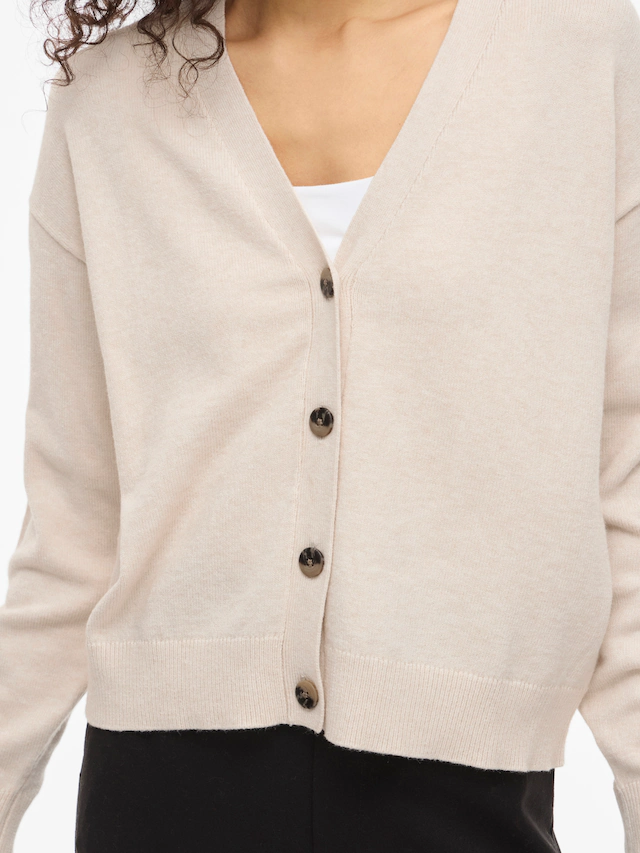 Vila Strickjacke »VIRIL V-NECK KNIT CARDIGAN - NOOS« Materialmix, regular fit