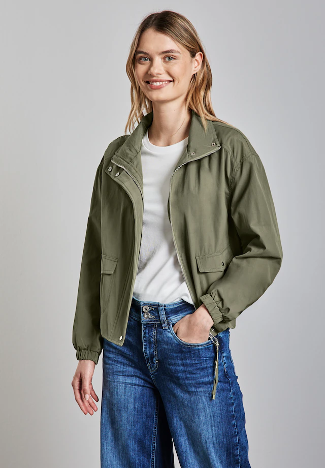 STREET ONE Kurzjacke ohne Kapuze aus softem Materialmix