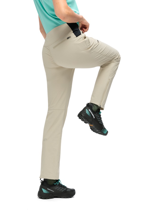 Maier Sports Outdoorhose »Inara slim Vario« Damen Wanderhose, Funktionshose mit Variobund und 4 Taschen, Slim Fit