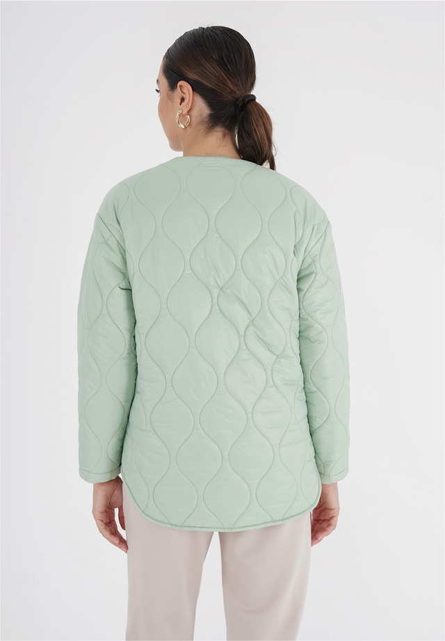 freshlions Steppjacke »Amara« 1 Stk. tlg. mit praktischen Druckknöpfen