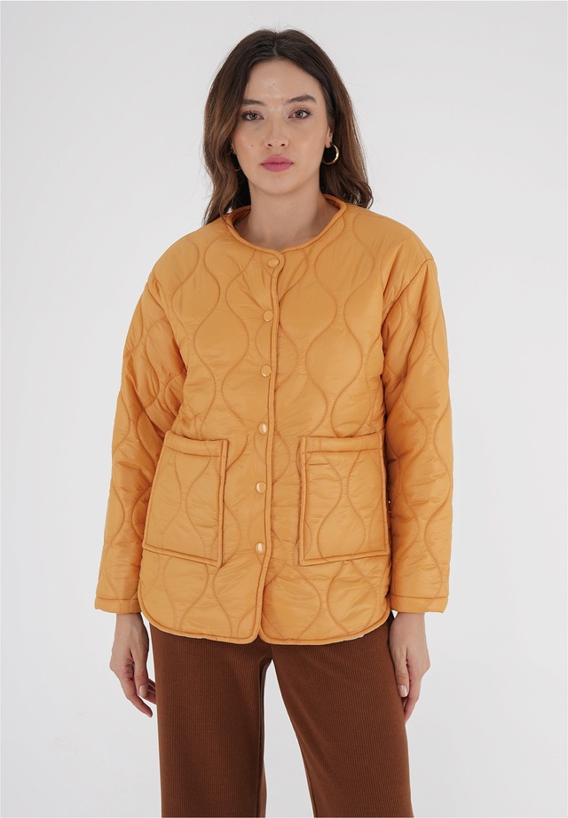 freshlions Steppjacke »Amara« 1 Stk. tlg. mit praktischen Druckknöpfen