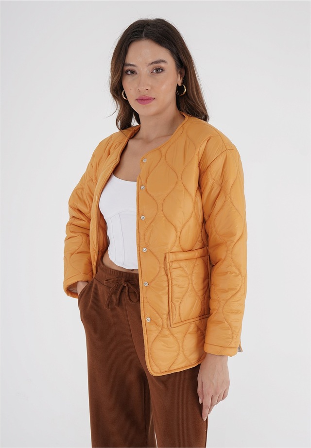 freshlions Steppjacke »Amara« 1 Stk. tlg. mit praktischen Druckknöpfen
