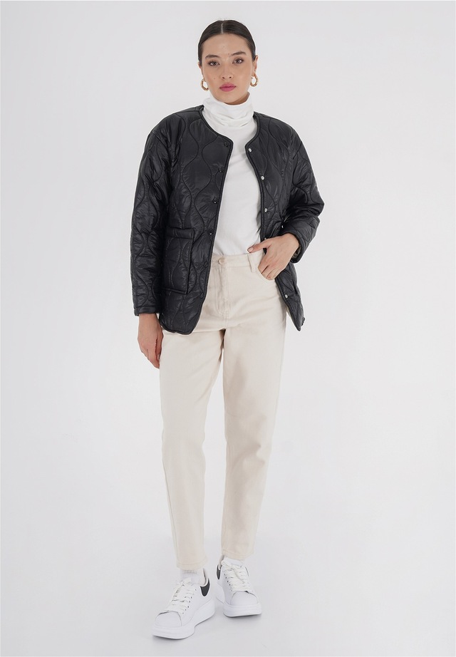 freshlions Steppjacke »Amara« 1 Stk. tlg. mit praktischen Druckknöpfen