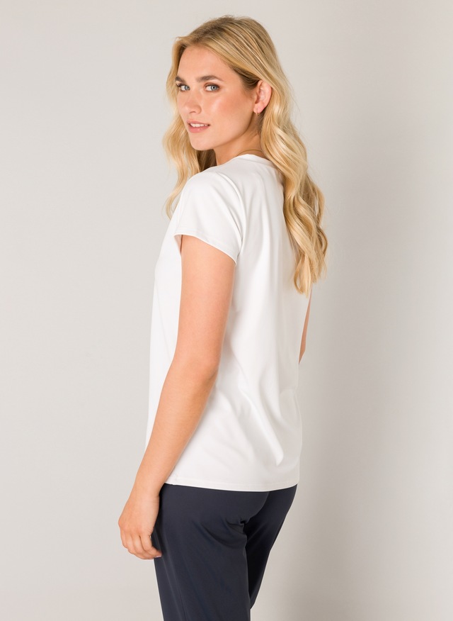 Base Level T-Shirt »Tilly« mit V-Ausschnitt