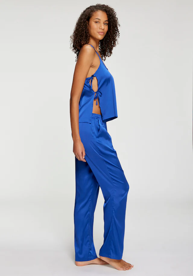 LASCANA Pyjama Set, 2 tlg. mit seitlichen Bändern zum Verschließen
