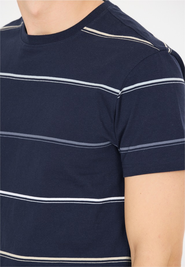 CRUZ Funktionsshirt »austin« im coolen Streifendesign