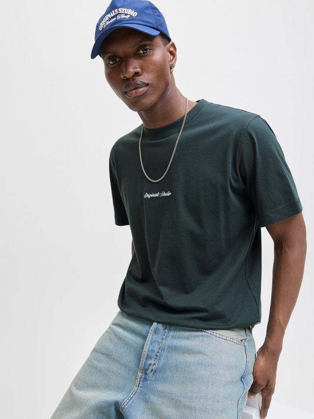 Jack & Jones Rundhalsshirt »JORNORREBRO EMB TEE SS CREW NECK NOOS« Baumwolle, locker geschnitten