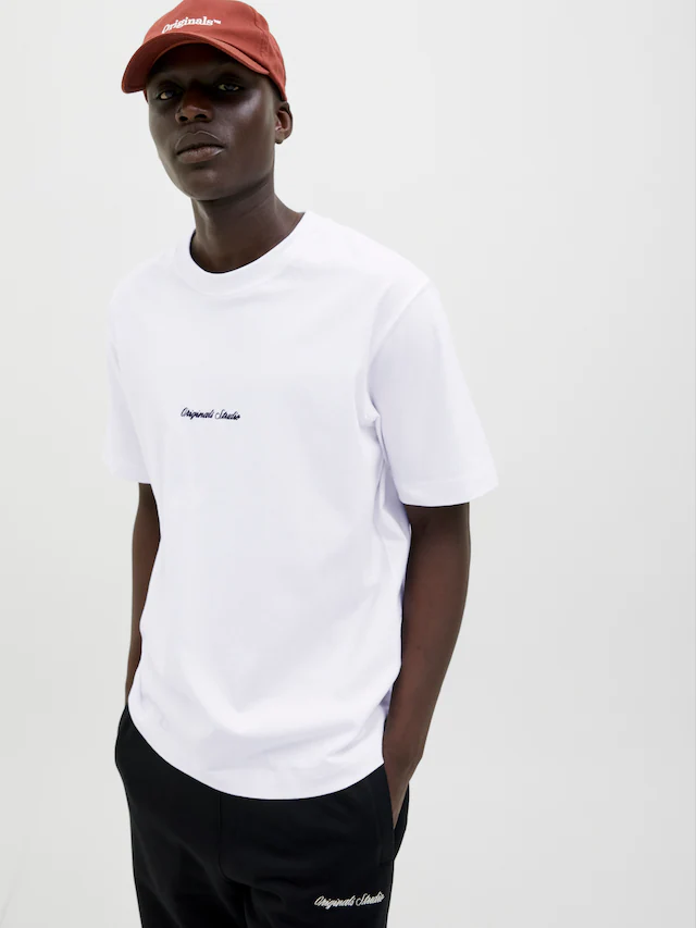 Jack & Jones Rundhalsshirt »JORNORREBRO EMB TEE SS CREW NECK NOOS« Baumwolle, locker geschnitten