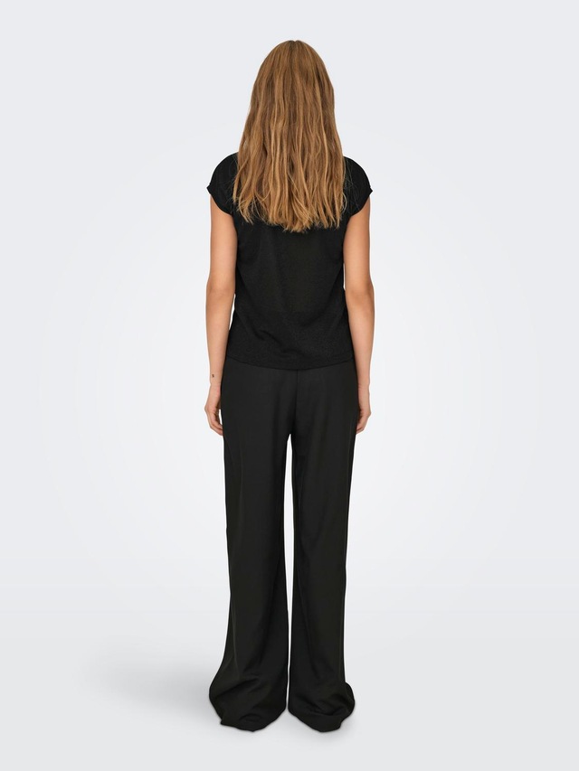 ONLY Kurzarmshirt »ONLSILVERY S/S V NECK LUREX TOP JRS NOOS« Materialmix mit Glitzer, loose fit, Rundhals