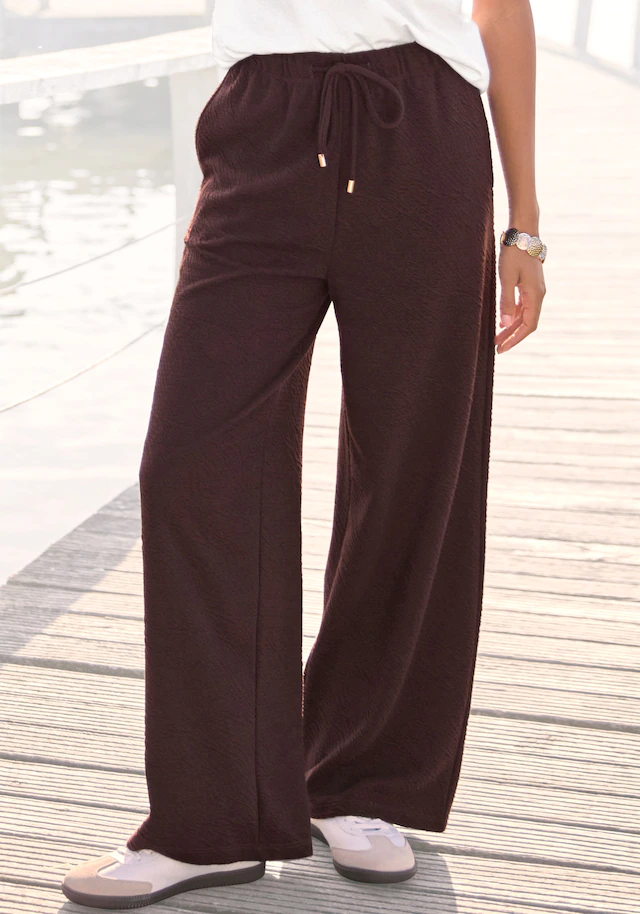 Venice Beach Sweathose »mit weitem, lockeren Bein« aus softer Strukturware, weite Schlupfhose, casual, luftig