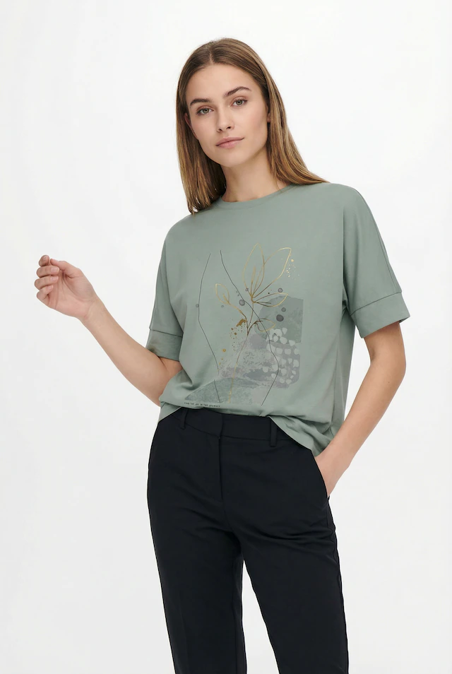 ONLY Kurzarmshirt »ONLJANY S/S O-NECK PRINT TOP BOX JRS« Viskosemischung, regular fit, Rundhals