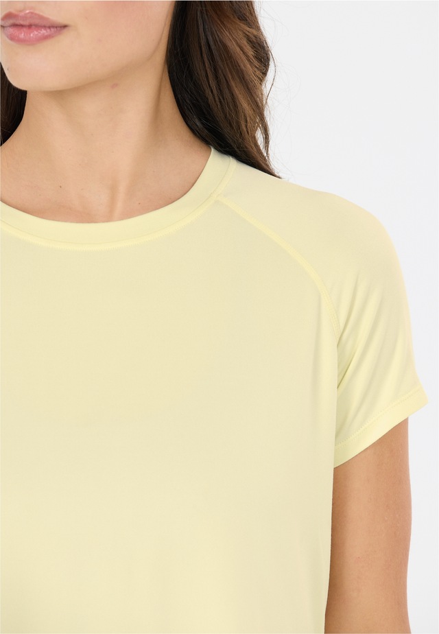 ATHLECIA Funktionsshirt »Gaina« aus weichem Material