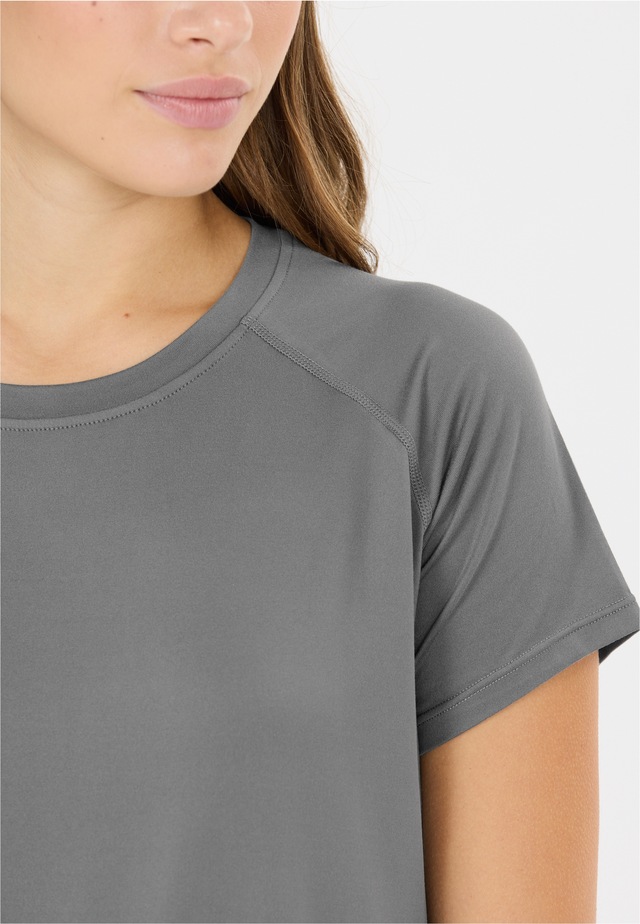 ATHLECIA Funktionsshirt »Gaina« aus weichem Material