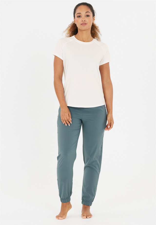 ATHLECIA Funktionsshirt »Gaina« aus weichem Material