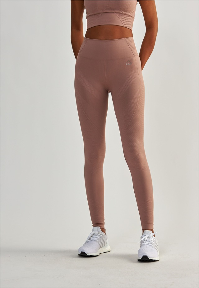 BeShaped Trainingstights »Femme Force« mit angesagtem Jacquard-Muster
