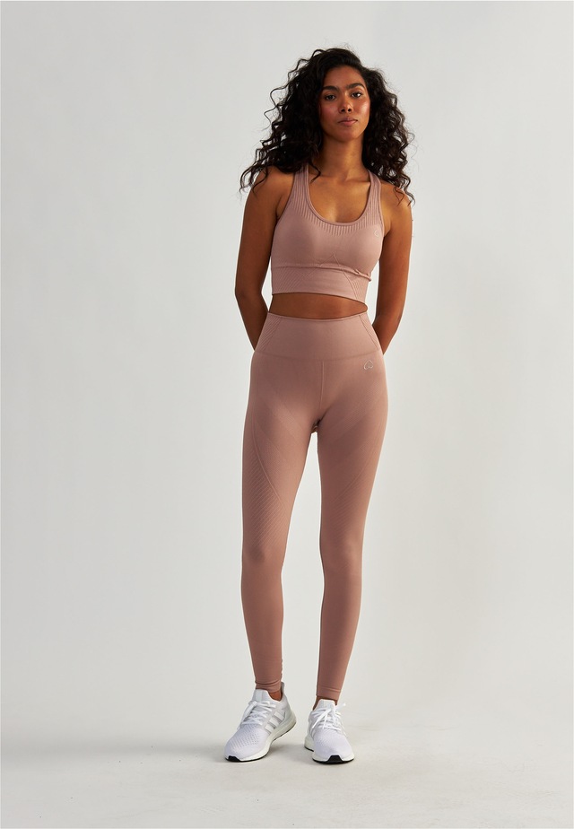 BeShaped Trainingstights »Femme Force« mit angesagtem Jacquard-Muster