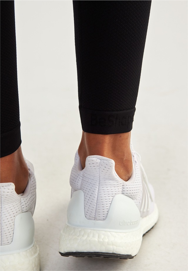 BeShaped Trainingstights »Femme Force« mit angesagtem Jacquard-Muster