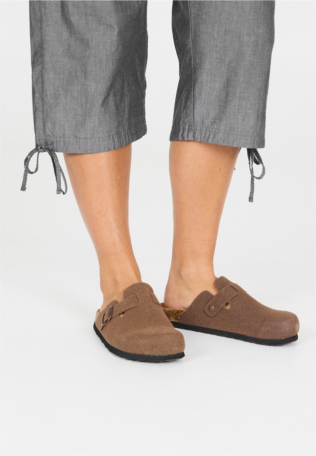 CRUZ Caprihose »Emmy« mit elastischem Taillenbund