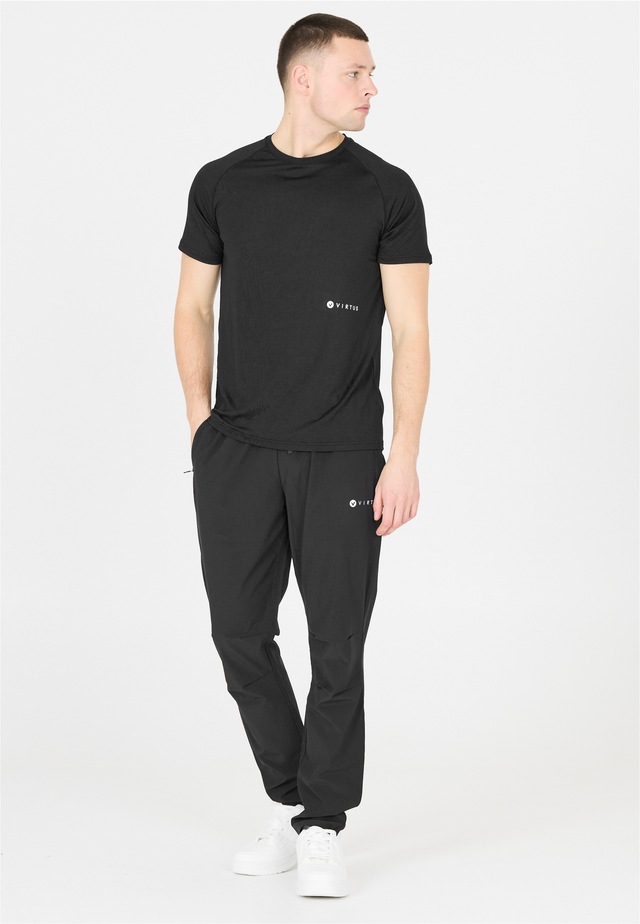 Virtus Funktionsshirt »Leroy« mit Quick-Dry-Funktion