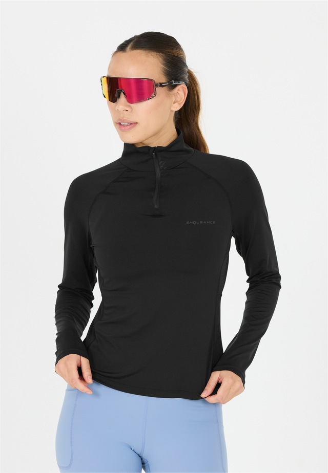 ENDURANCE Strickpullover »Chrissie« mit elastischer Passform