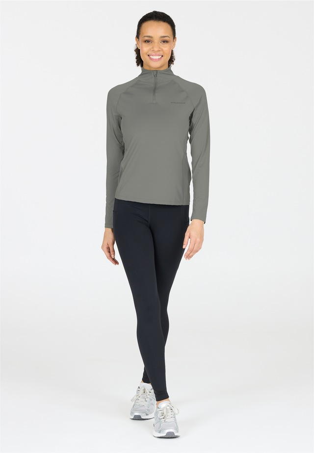 ENDURANCE Strickpullover »Chrissie« mit elastischer Passform