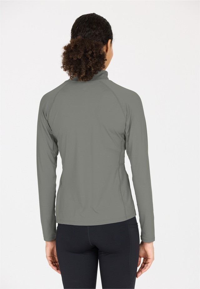 ENDURANCE Strickpullover »Chrissie« mit elastischer Passform