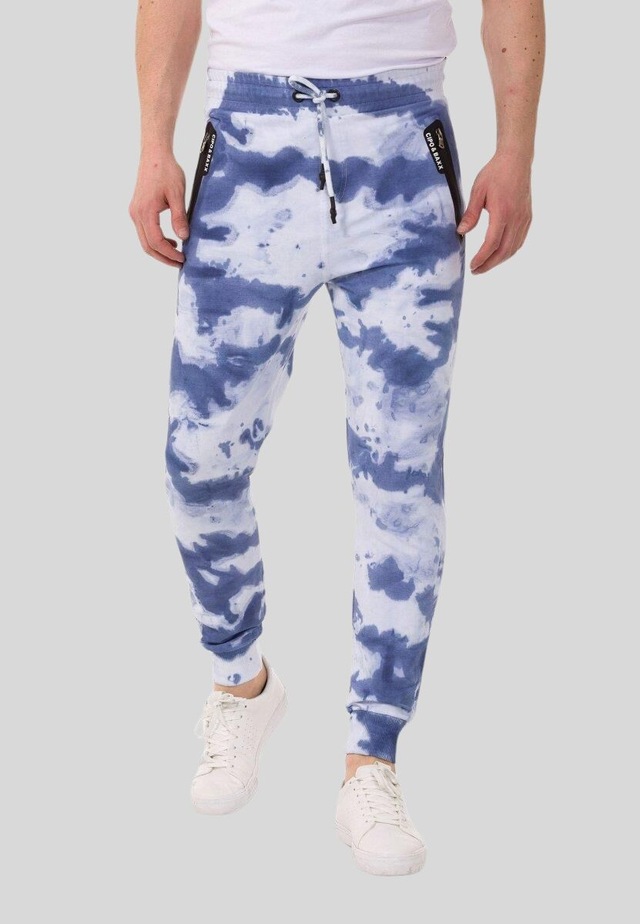 Cipo & Baxx Trainingsanzug »HOMEWEAR« 2 Stk. mit Allover-Musterung