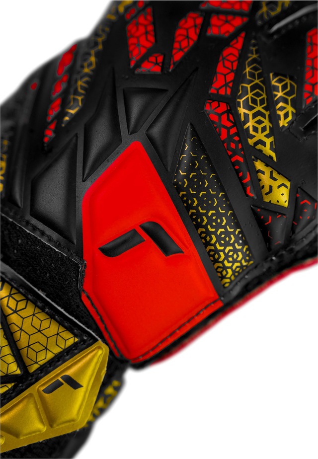 Reusch Torwarthandschuhe »Attrakt Solid Junior« mit Expanse Cut