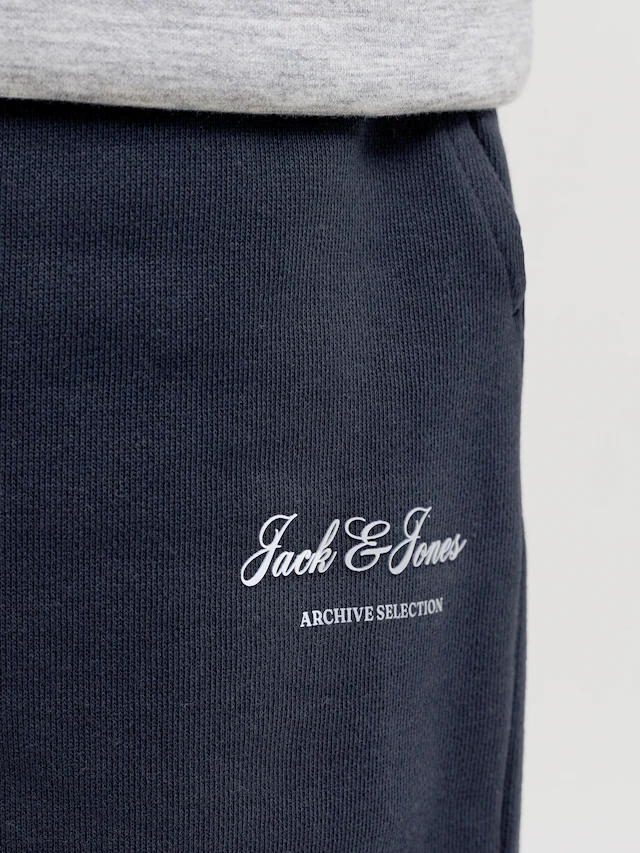 Jack & Jones Laufshorts »JPSTGORDON ARCHIVE SWEAT SHORTS MID SN« mit Kordelzug