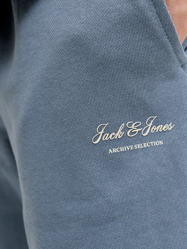 Jack & Jones Laufshorts »JPSTGORDON ARCHIVE SWEAT SHORTS MID SN« mit Kordelzug