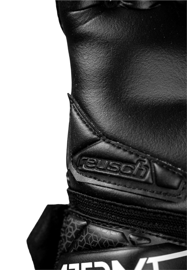 Reusch Torwarthandschuhe »Attrakt Infinity NC Junior« mit Negative Cut