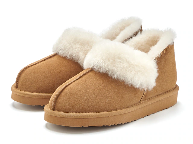 Vivance Dreams by Lascana Hausschuh »Plüsch Hausschuh, Pantolette, Pantoffel, Homeslippers« mit kuscheligem Lammfell aus Leder