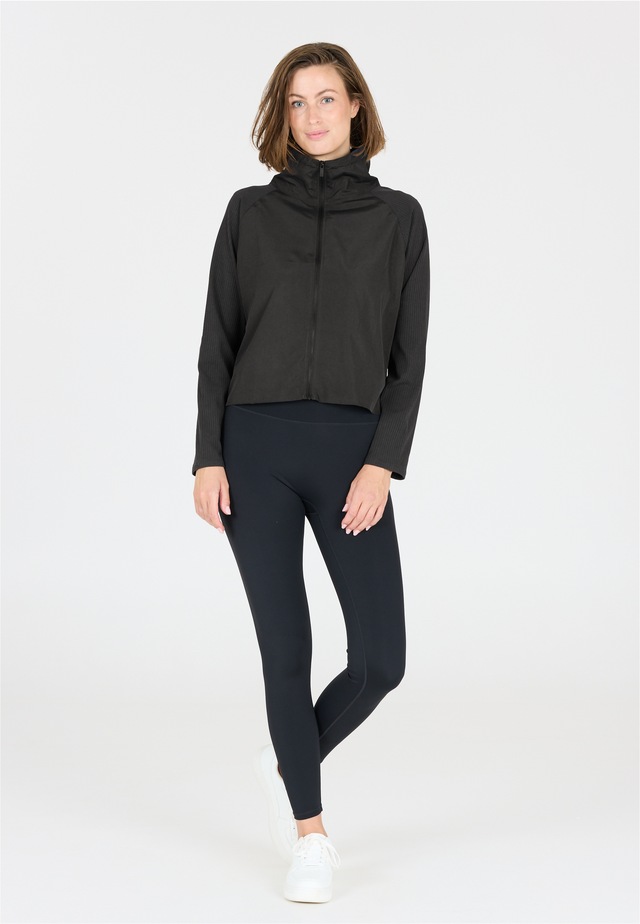 ATHLECIA Outdoorjacke »Aiana« in atmungsaktiver Stretch-Qualität