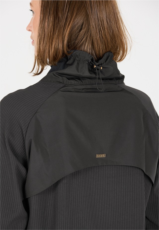 ATHLECIA Outdoorjacke »Aiana« in atmungsaktiver Stretch-Qualität