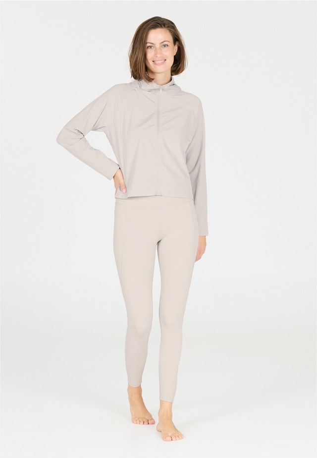 ATHLECIA Outdoorjacke »Aiana« in atmungsaktiver Stretch-Qualität