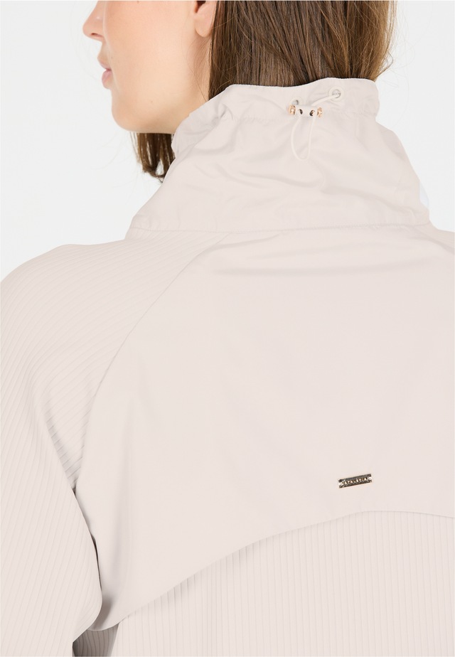 ATHLECIA Outdoorjacke »Aiana« in atmungsaktiver Stretch-Qualität
