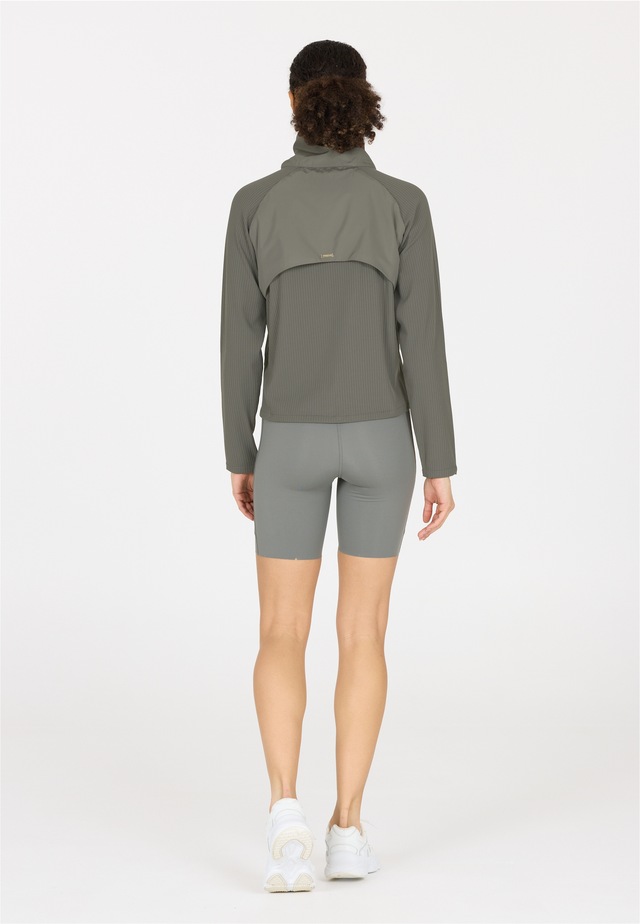 ATHLECIA Outdoorjacke »Aiana« in atmungsaktiver Stretch-Qualität