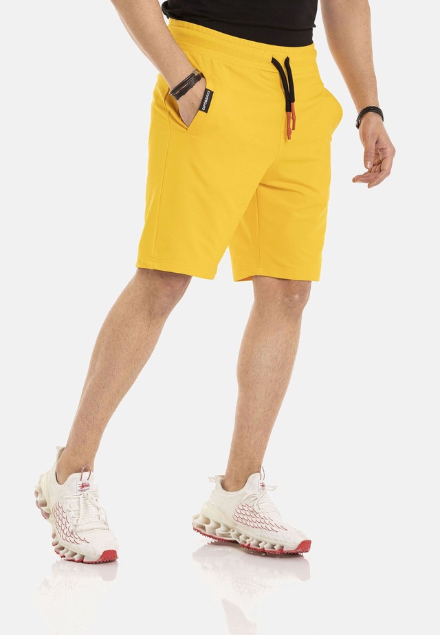 Cipo & Baxx Stoffhose »Shorts« elastischer Bund mit Kordelzug