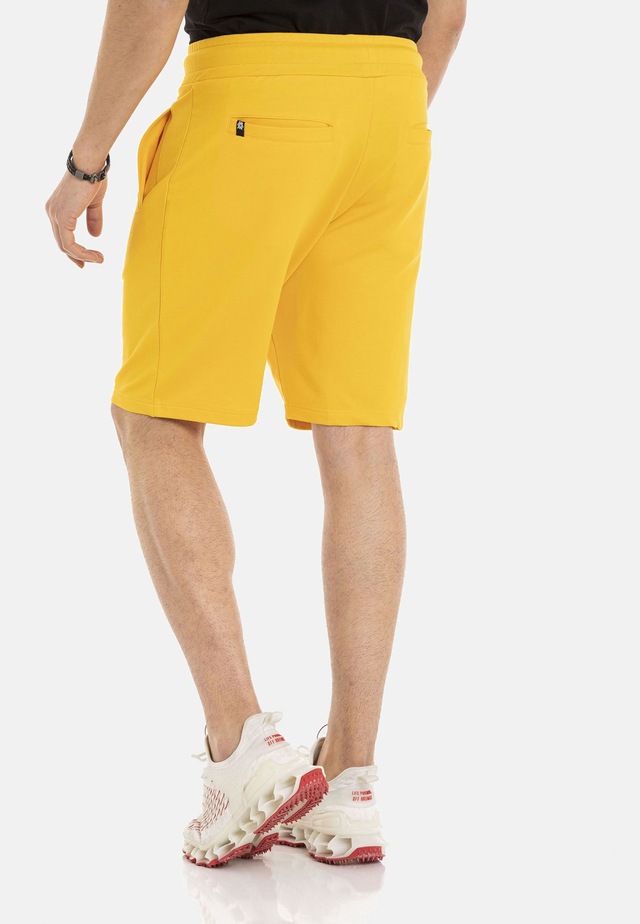 Cipo & Baxx Stoffhose »Shorts« elastischer Bund mit Kordelzug