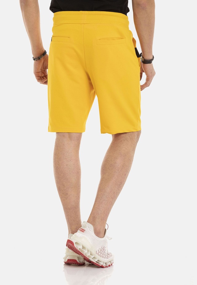 Cipo & Baxx Stoffhose »Shorts« elastischer Bund mit Kordelzug