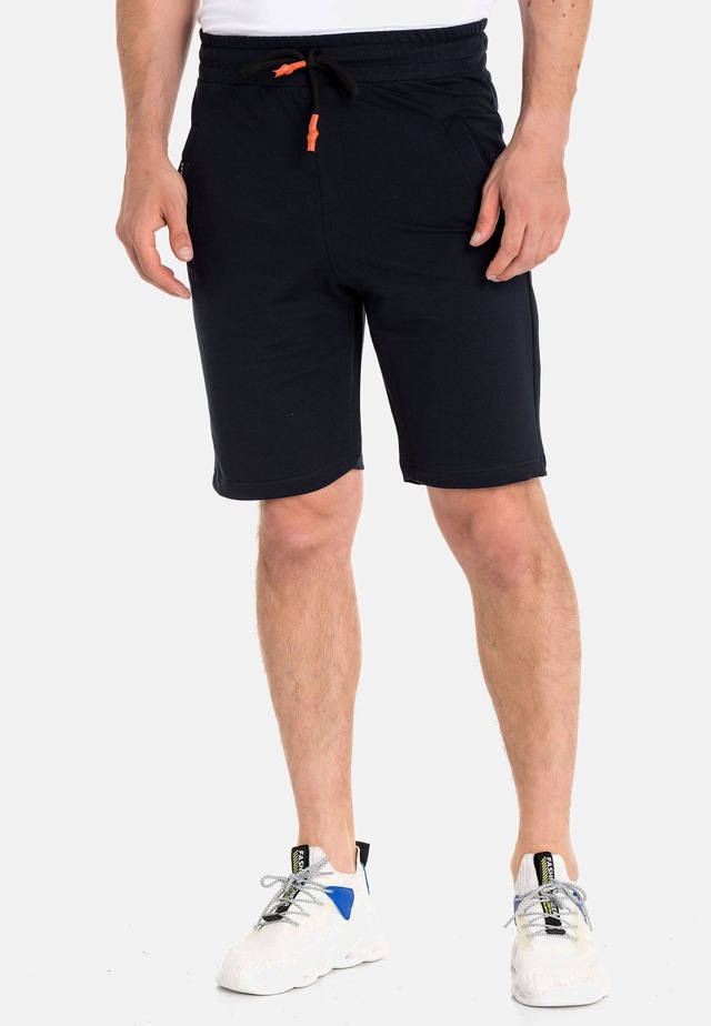 Cipo & Baxx Stoffhose »Shorts« elastischer Bund mit Kordelzug