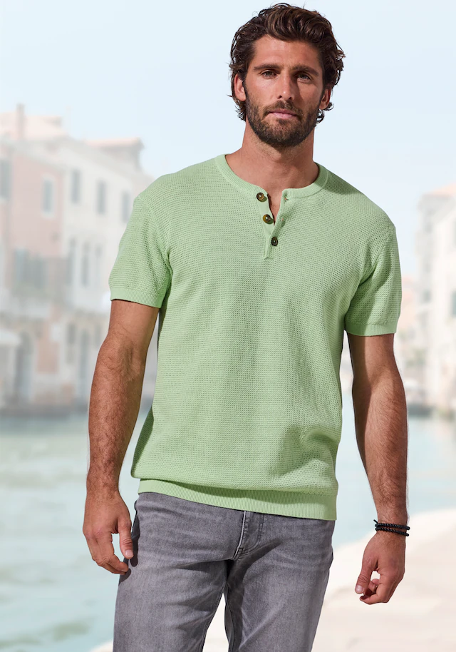John Devin Henleyshirt »- sommerliches Strickshirt mit modischem Rundhals« Kleine Knopfleiste mit kontrastfarbenen Knöpfen
