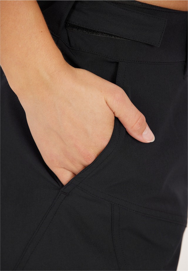 ENDURANCE Radhose »Balhia« mit 4-Wege-Stretch