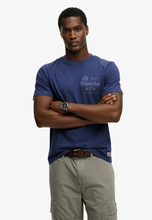 Superdry Rundhalsshirt »1954 Company Relaxed Tee« Baumwolle, relaxed fit
