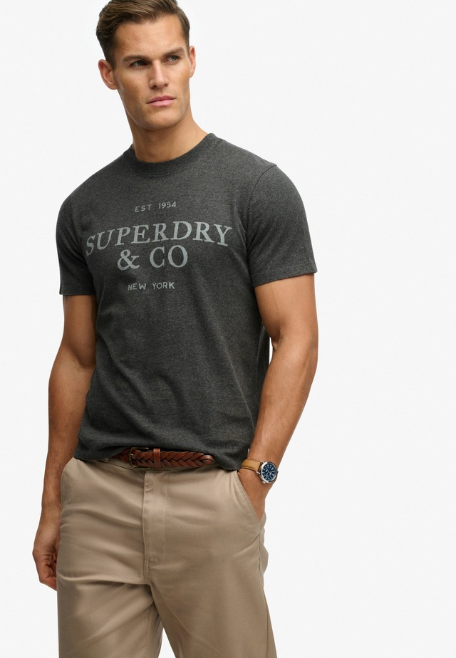 Superdry Rundhalsshirt »1954 Company Relaxed Tee« Baumwolle, relaxed fit