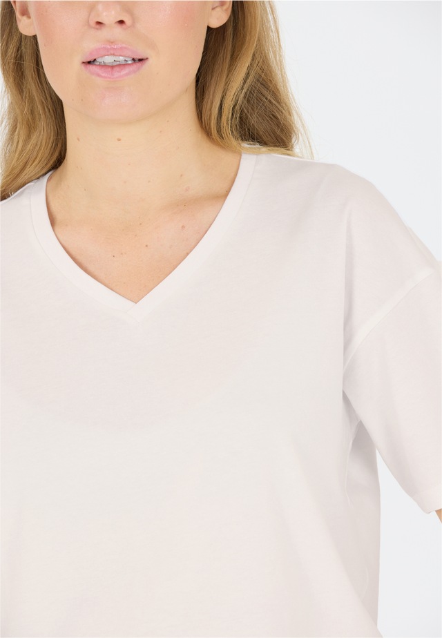 CRUZ T-Shirt »Ingeberg« Aus atmungsaktivem und leichtem Stoff