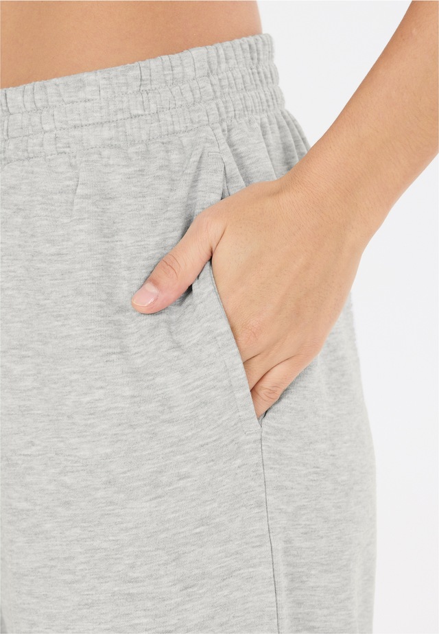 ATHLECIA Sweathose »Crecy« mit atmungsaktivem Tragekomfort