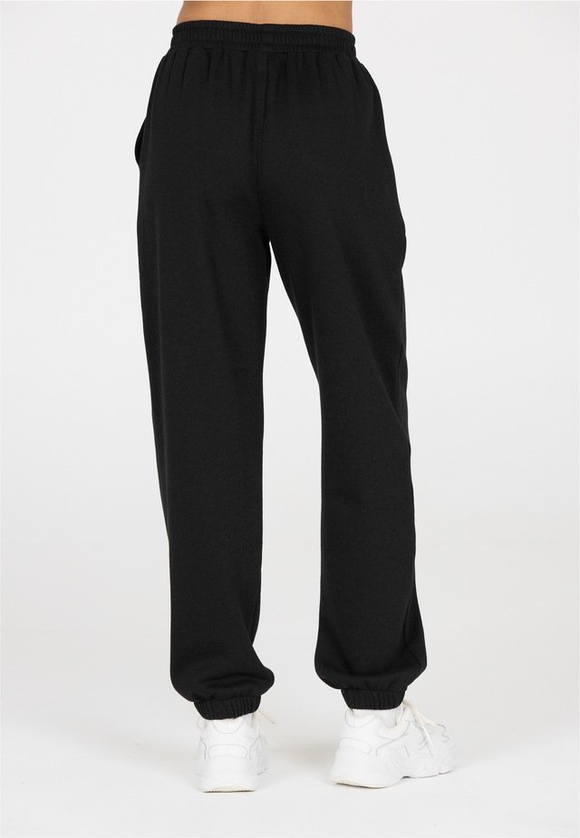 ATHLECIA Sweathose »Carmen« aus extra weichem Material